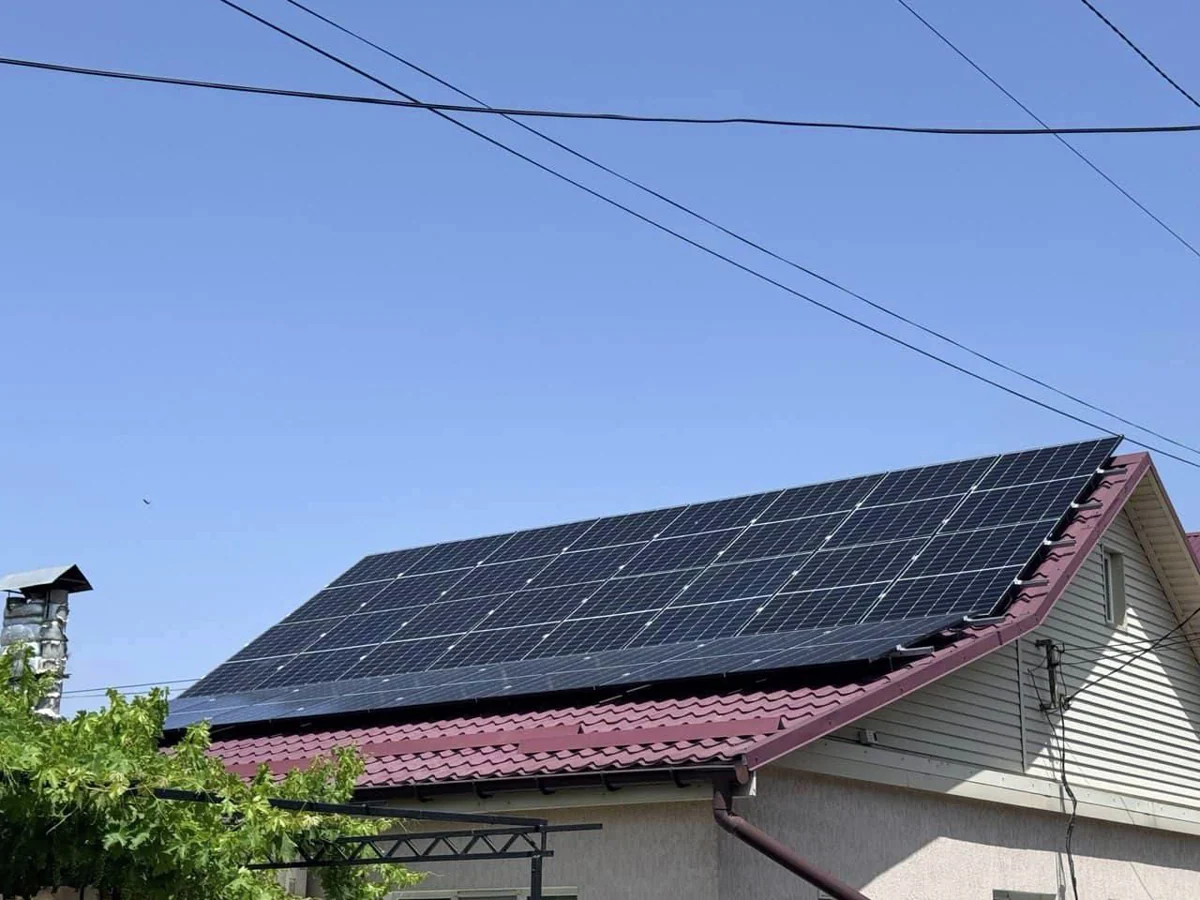 Deye SUN-3K-SG04LP1-EU-SM1 Hybrid-Wechselrichter, 3 kW, 1 Phase, 48 V, WLAN — фото 6